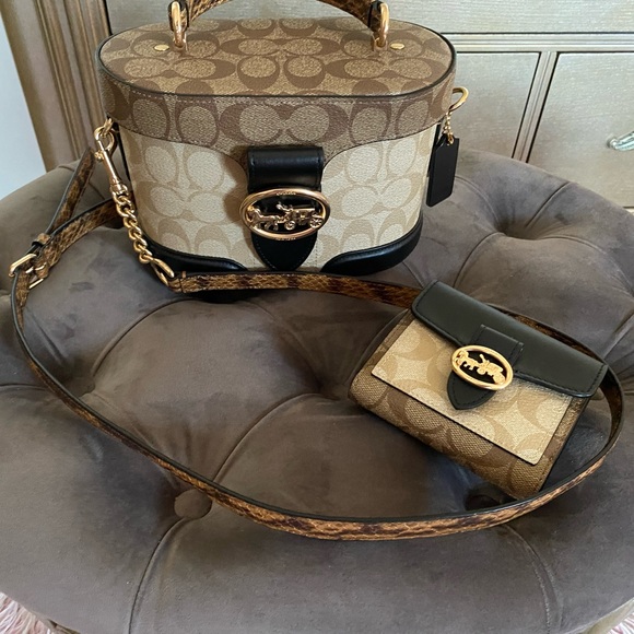 Coach Multi Colored Wallet - Picture 5 of 5